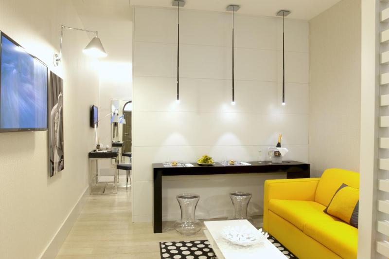 Executive Suite image 2