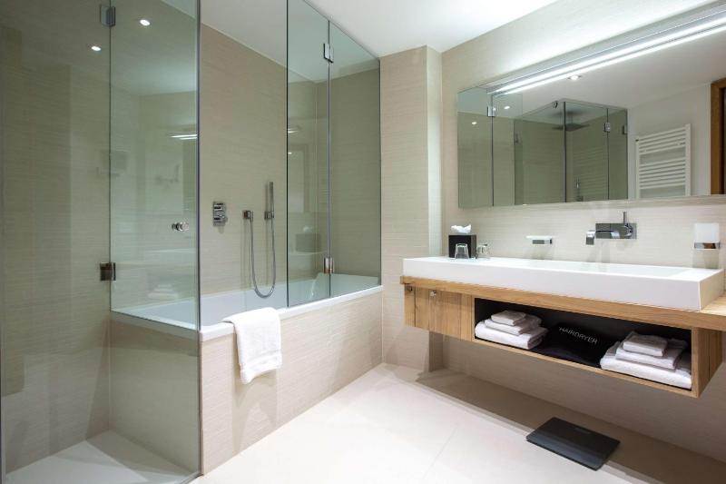Standard Room image 2