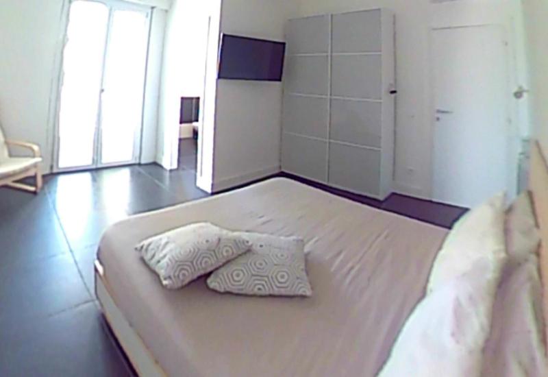 Deluxe Apartment image 2