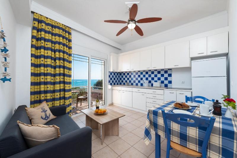 Apartment with Sea View image 2