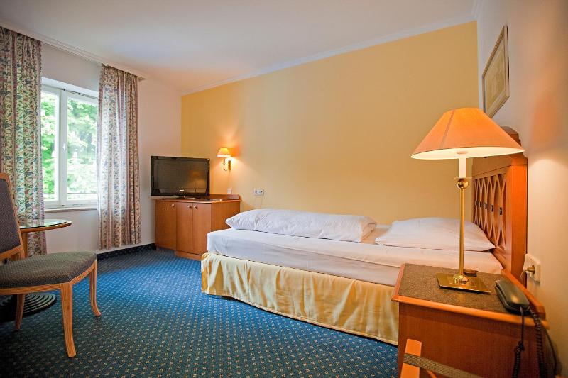 Single Room image 4