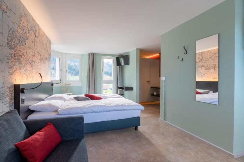 Junior Suite with Balcony image 3