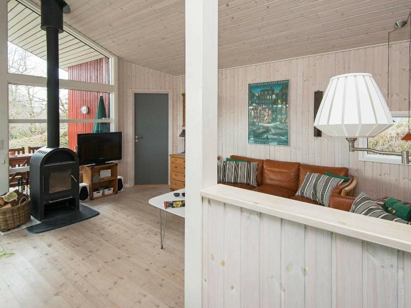 Three-Bedroom Holiday Home  image 3