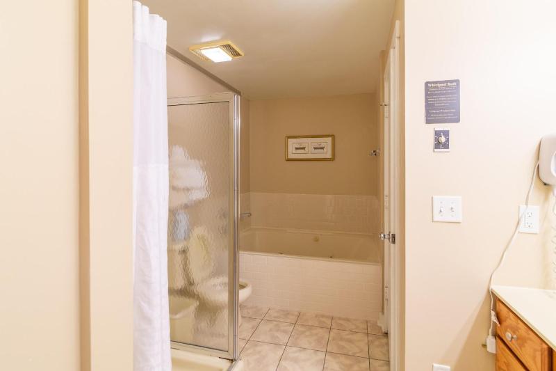 Apartment with Balcony image 4