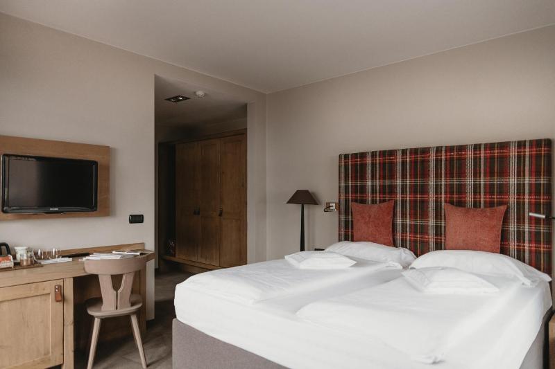 Superior Double Room image 2