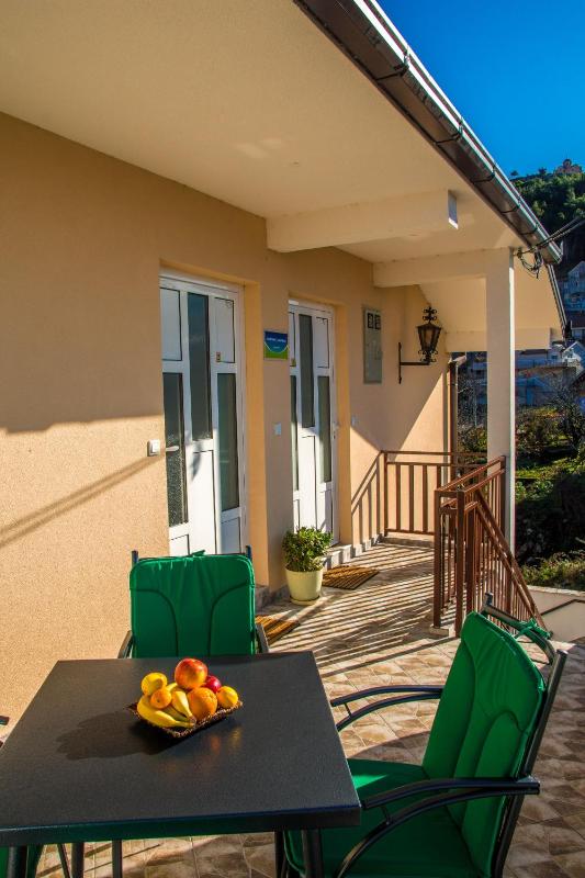 Studio apartmani Milović - image 11