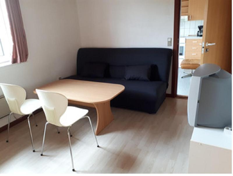 Large Quadruple Room with Shared Bathroom image 3