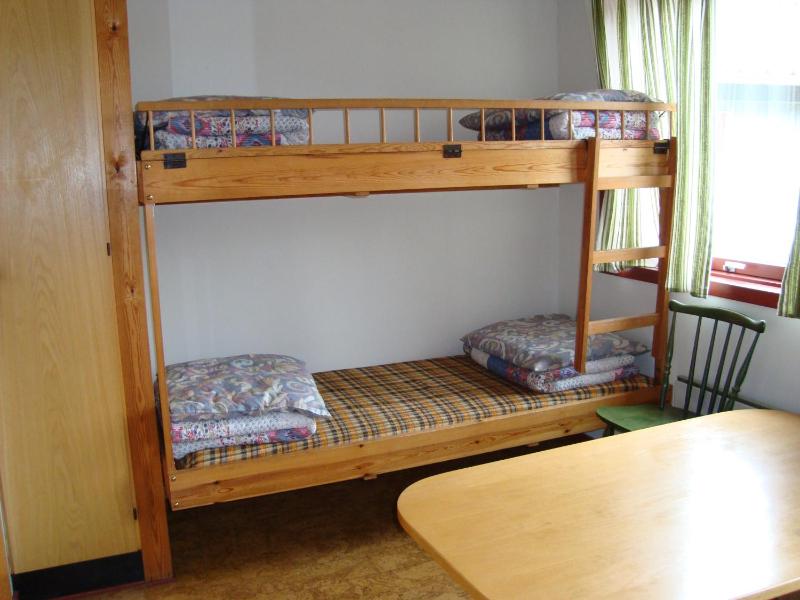Quadruple Room with Shared Bathroom image 2