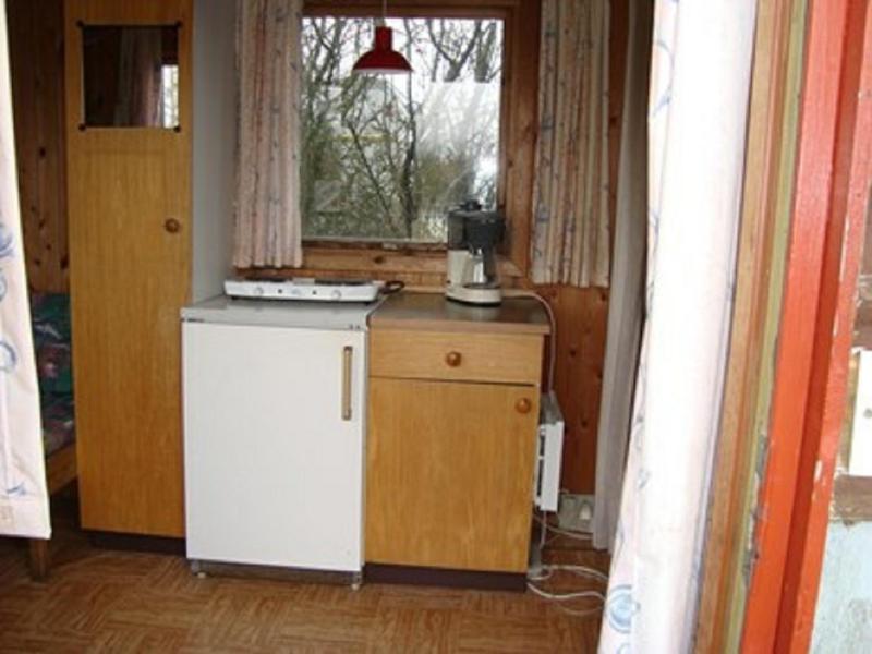 Cottage with Shared Bathroom image 3