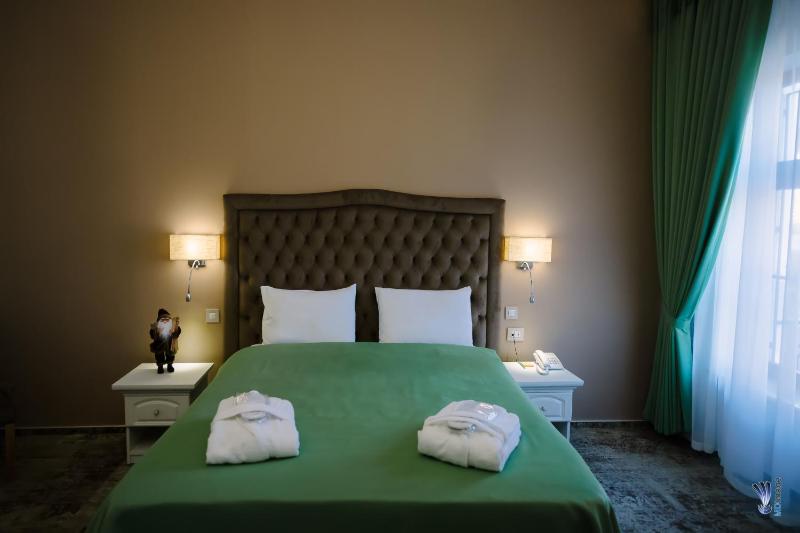 One-Bedroom Apartment image 1