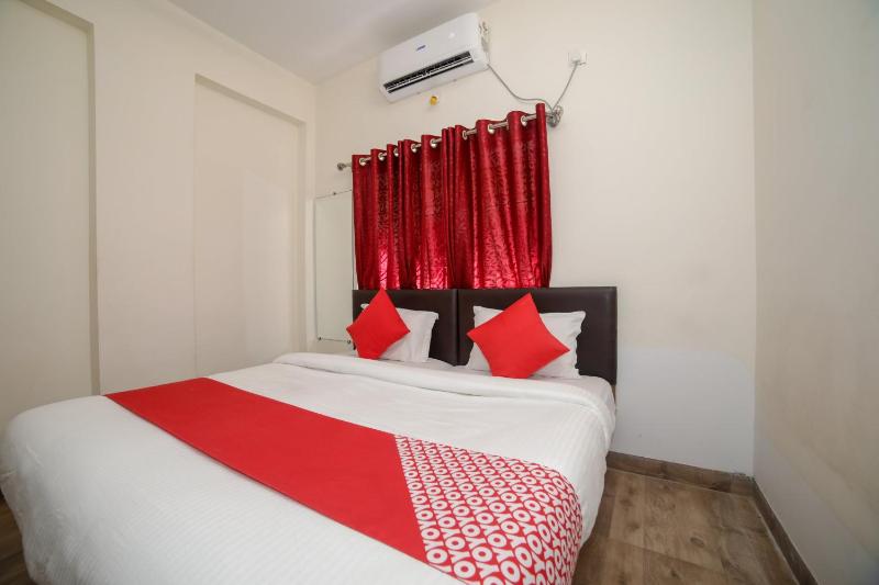 Hotel Shelter - image 41