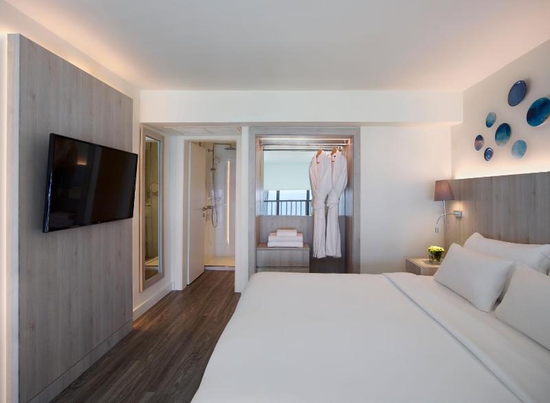 Duplex Suite with Sea View image 3