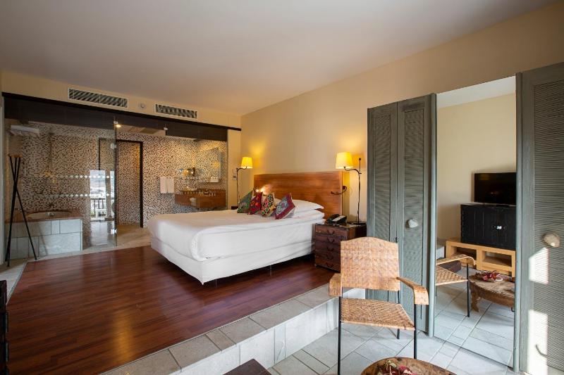 Presidential Suite image 4