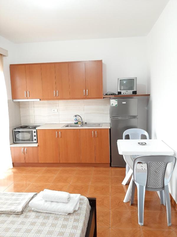 Vaso Apts - image 1