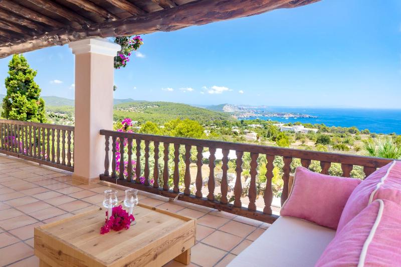 Villa with Sea View image 1