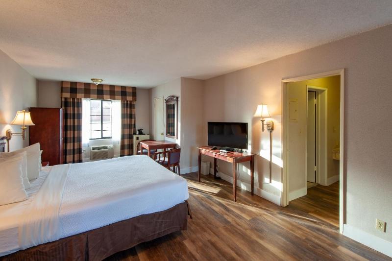 Family Suite - Non-Smoking