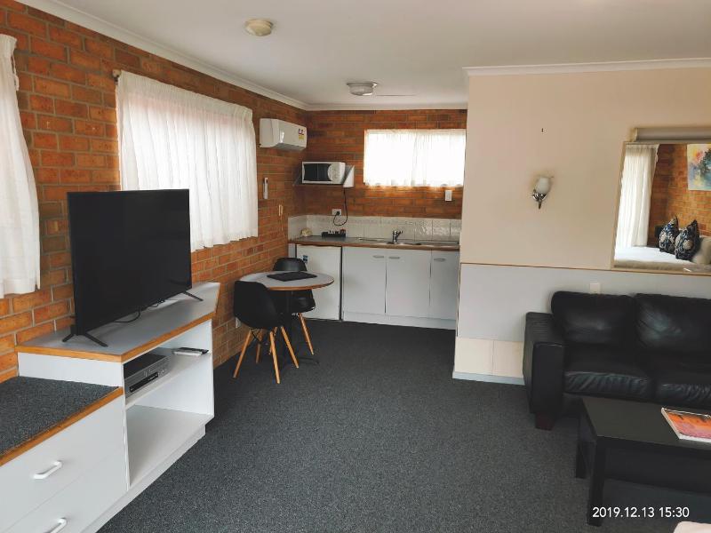 Coachman Motel and Holiday Units - image 16