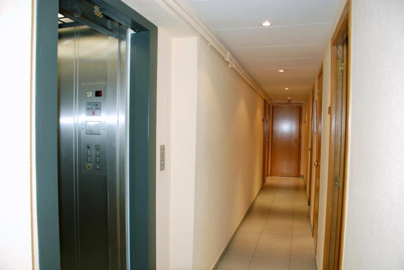 Single Room image 2