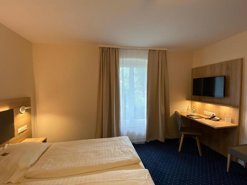 Superior Room image 3