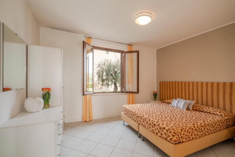 One-Bedroom Apartment (4 Adults) image 2