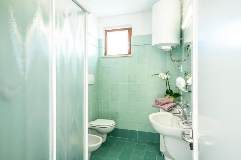 One-Bedroom Apartment (4 Adults) image 3