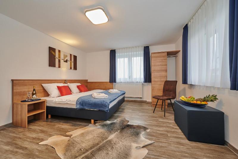Sunny Hotel Straubing Images