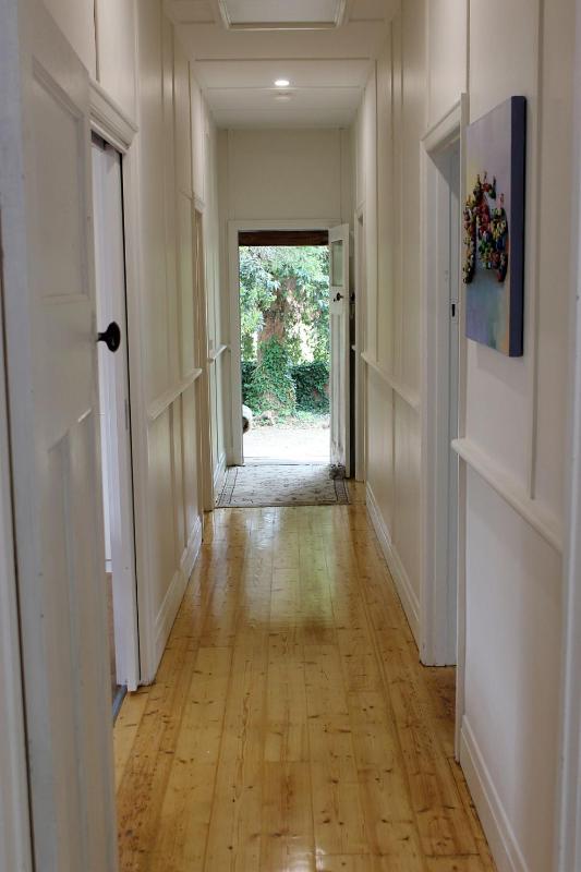 The Old Cottage @ Cowes - image 5
