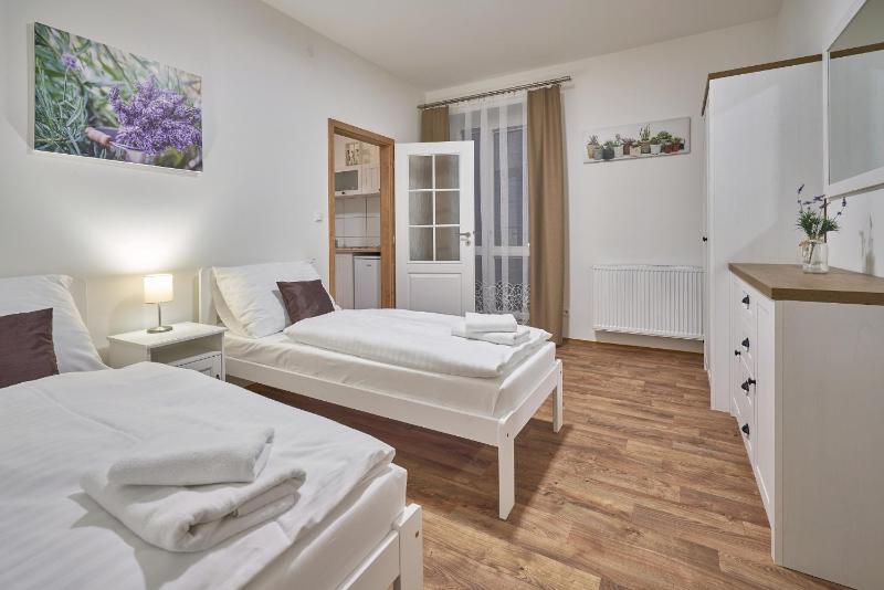 Apartment with Balcony image 2