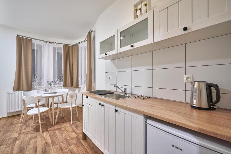 Apartment with Balcony image 3