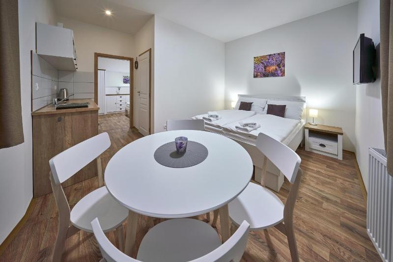 Apartment with Balcony image 4
