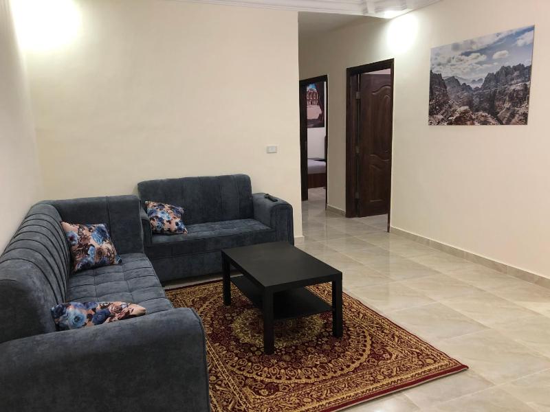 Rakan ApartHotel and Luxury Rooms - image 2
