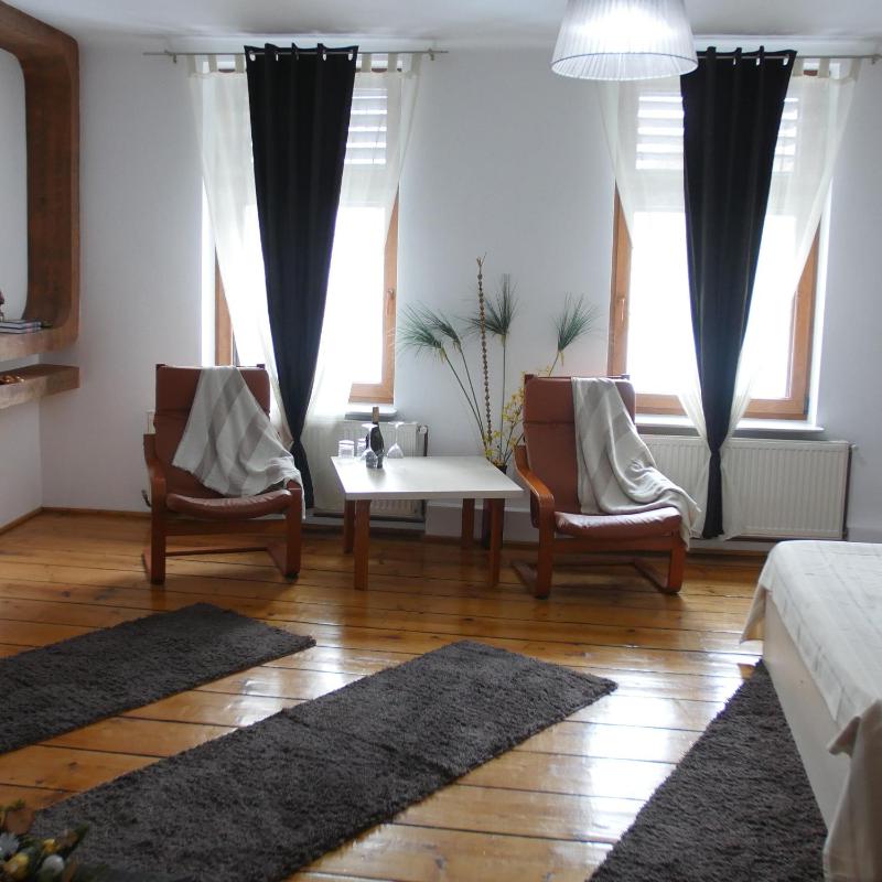 NEUSTADT Villa - image 3