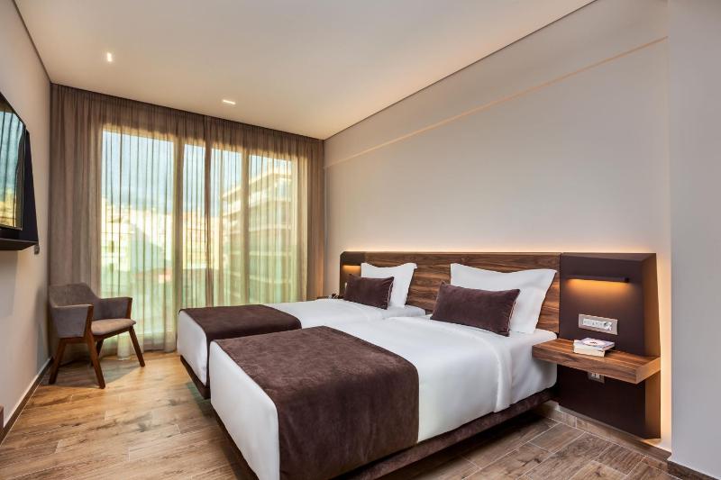 Deluxe (Twin Bed) City View image 1
