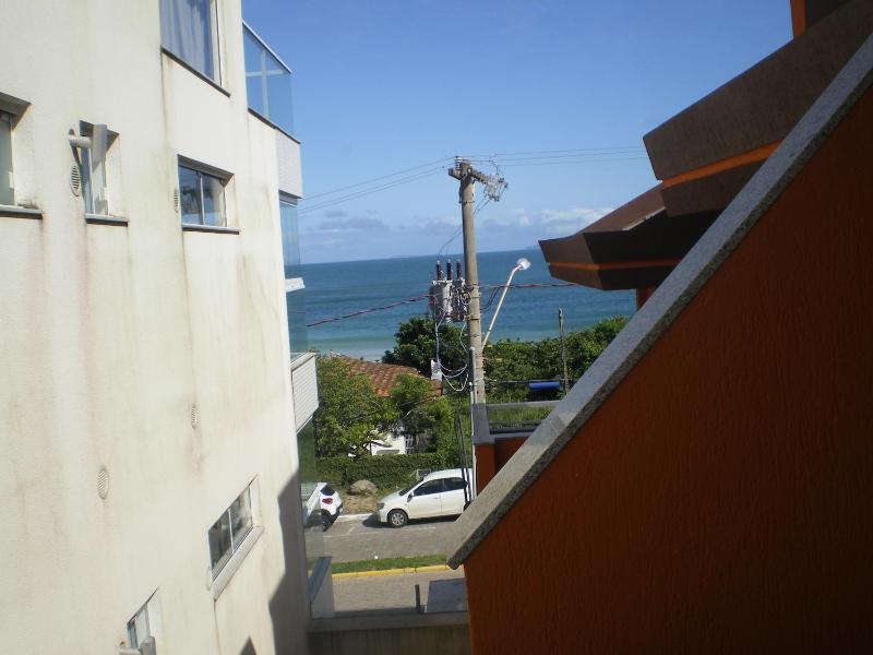 Praia de Quatro Ilhas a 50 metros do mar - image 11