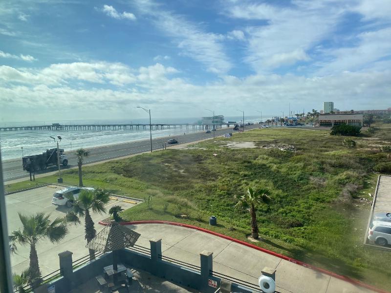 Galveston Beach Hotel - image 15