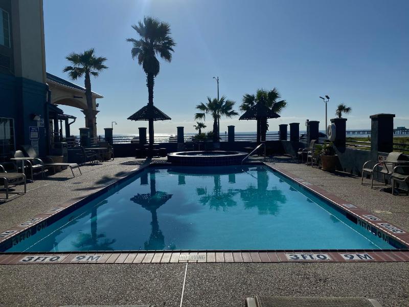 Galveston Beach Hotel - image 13