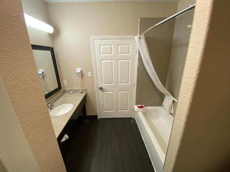 Galveston Beach Hotel - image 6