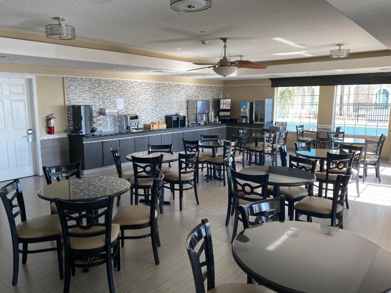 Galveston Beach Hotel - image 2