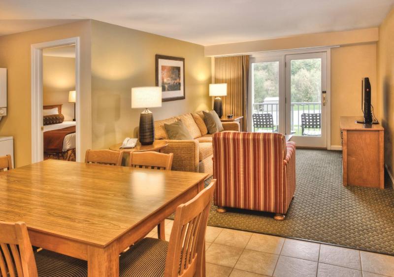 Two-Bedroom Suite image 2