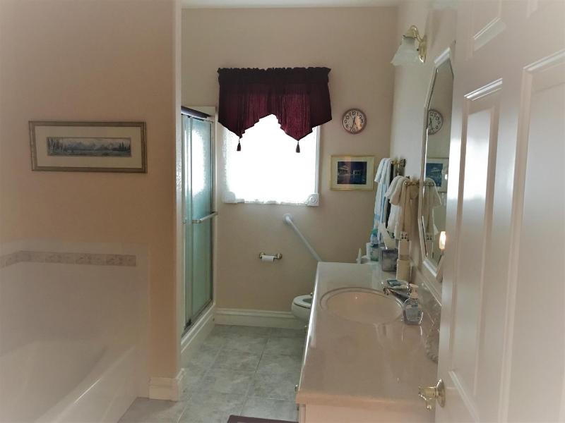 Double Room with Mountain View image 3