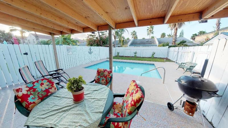 Three-Bedroom Townhouse image 1