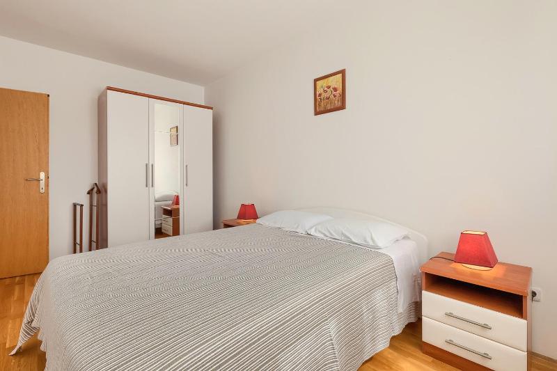 Apartment image 4