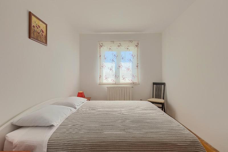 Apartment image 2