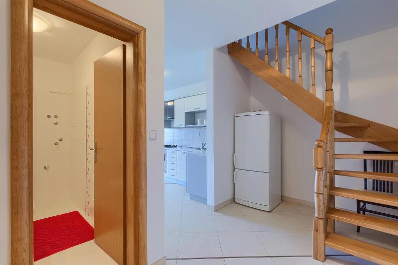 Apartment image 3