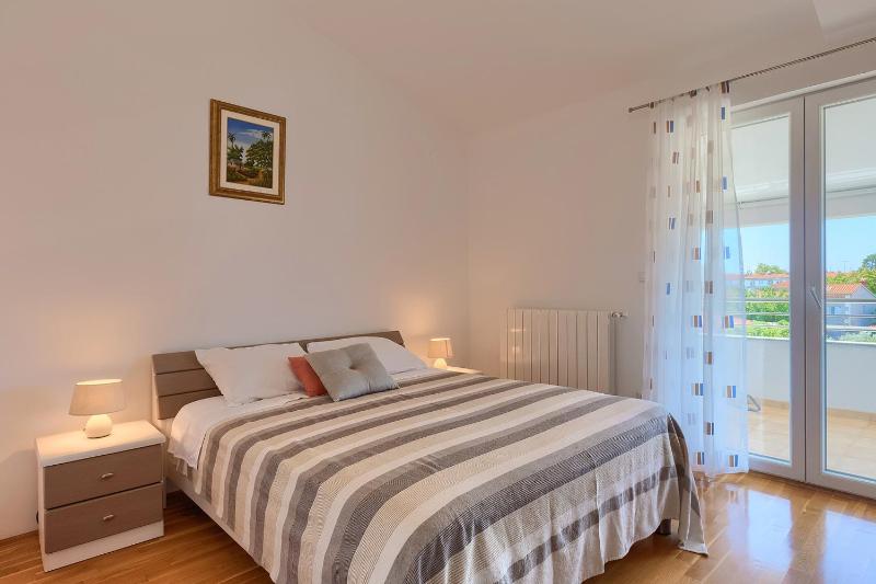 Apartment image 4