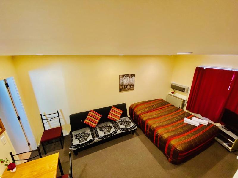 Baden Lodge Motel - PRIVATE SPA Bath - image 3