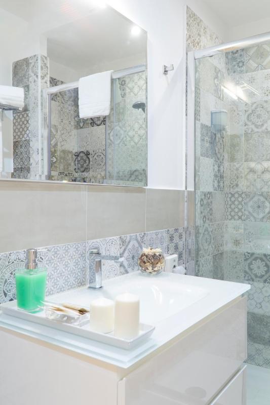 Comfort Double Room with Balcony image 3