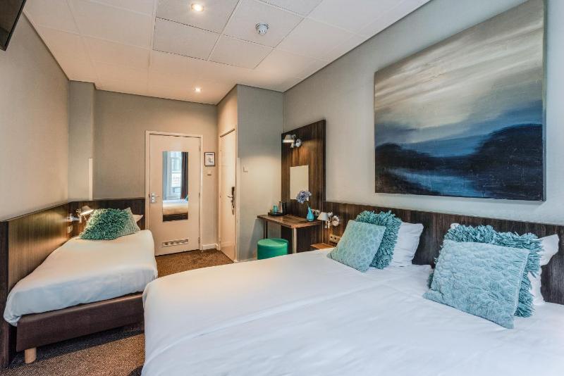 Triple Room image 3