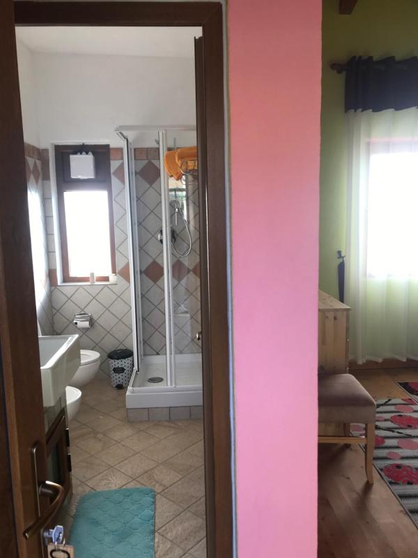Deluxe Double Room with Balcony image 2