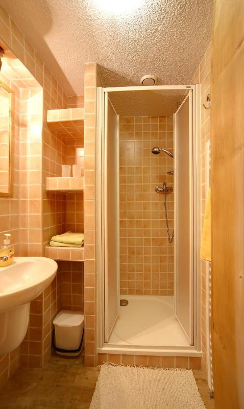 Double Room image 4